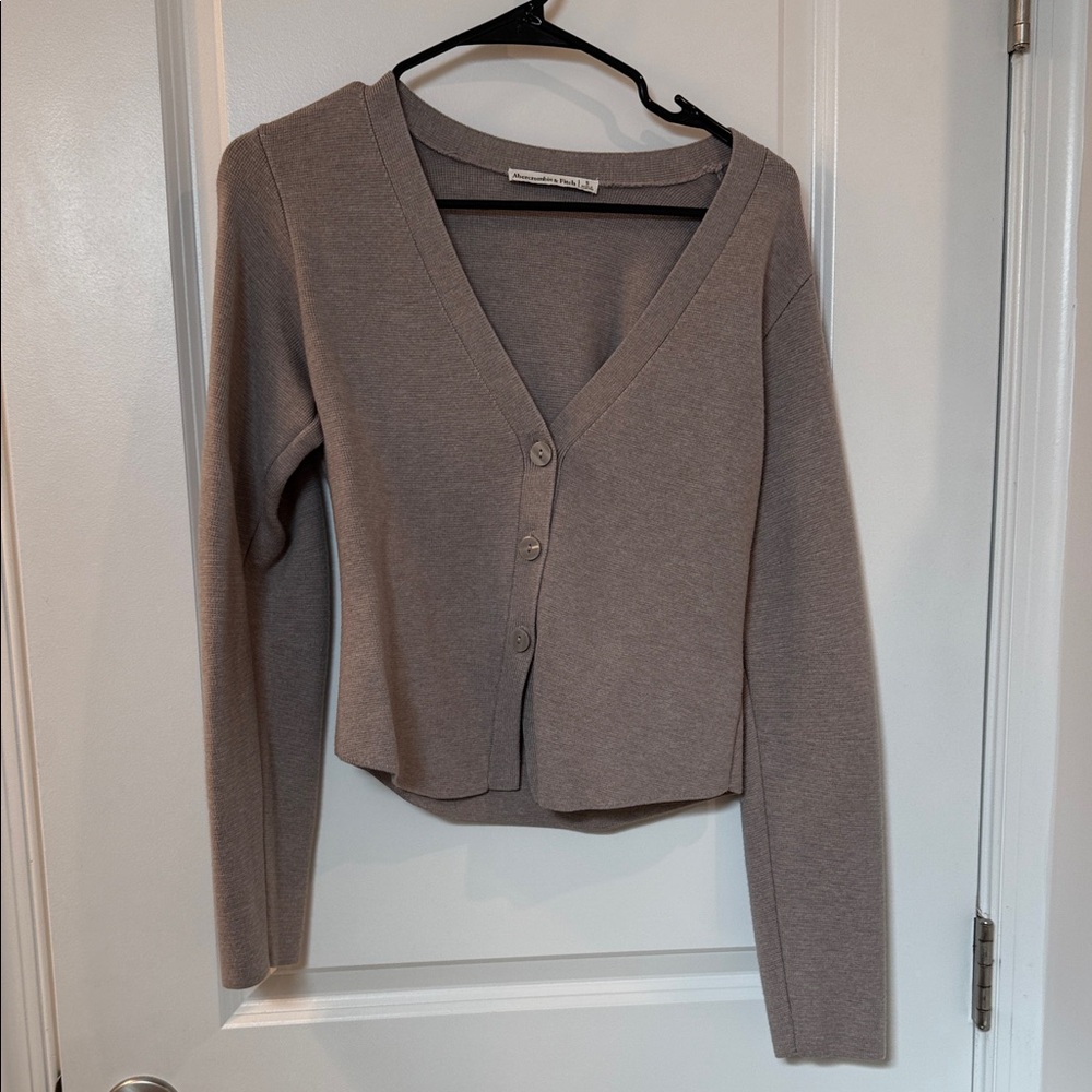 Final Price Abercrombie & Fitch Women's V-Neck Button-Up Cardigan - Taupe